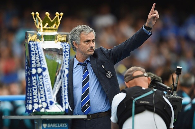 Man Utd chính thức ra mắt áo đấu sân nhà mùa 2018/19: Pogba cực ngầu - Bóng Đá