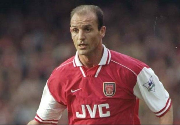 Lần cuối cùng Arsenal đứng dưới Tottenham, họ đã chơi đội hình nào? - Bóng Đá
