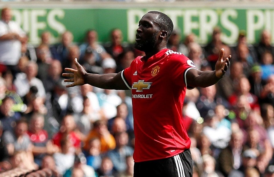 Nổ súng liên tục, Lukaku đi vào lịch sử Manchester United - Bóng Đá