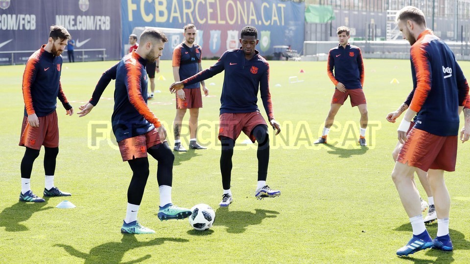 'Không thể ngăn cản Kylian Mbappe' - Bóng Đá