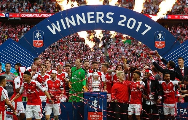 Sự trùng hợp của ‘Conte 2016/17’ và ‘Conte 2011/12’: Điềm báo cho một Chelsea bá chủ? - Bóng Đá