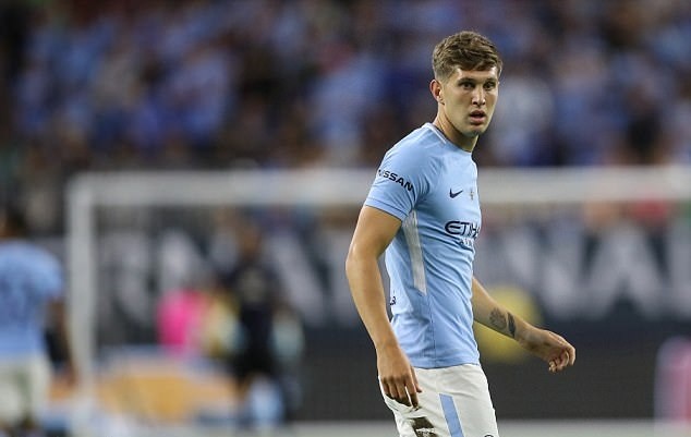 Man City ‘vá’ hàng thủ: 3 năm tốn 300 triệu bảng - Bóng Đá