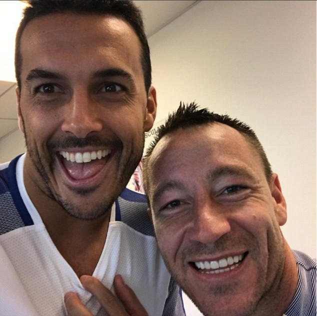 Pedro thông báo John Terry đã quay lại Chelsea - Bóng Đá
