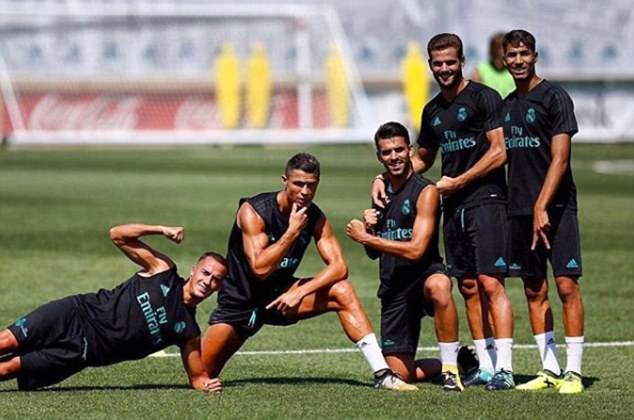 Ảnh tập Real Madrid - Bóng Đá