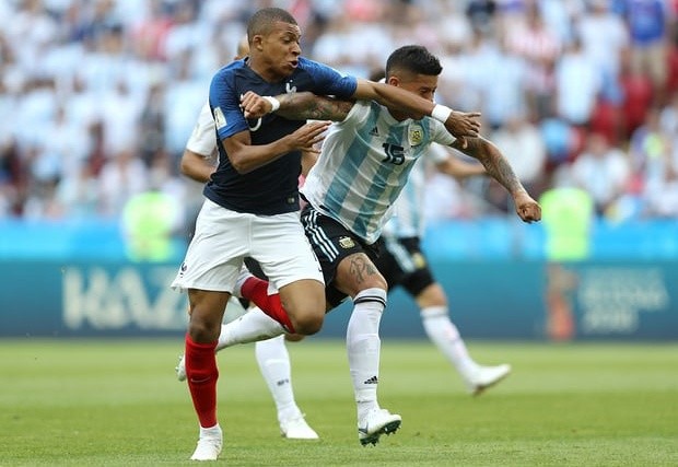'Không thể ngăn cản Kylian Mbappe' - Bóng Đá