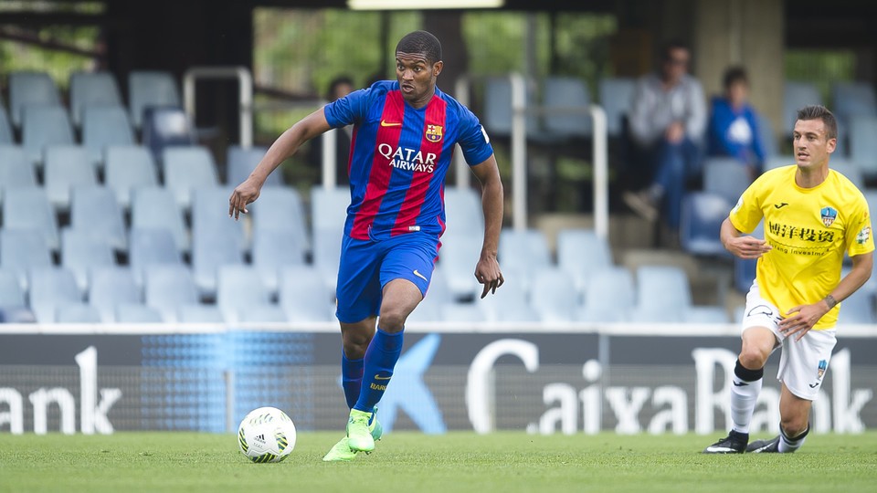 Barca ngừng chiêu mộ Inigo martinez, trao cơ hội cho marlon santos - Bóng Đá