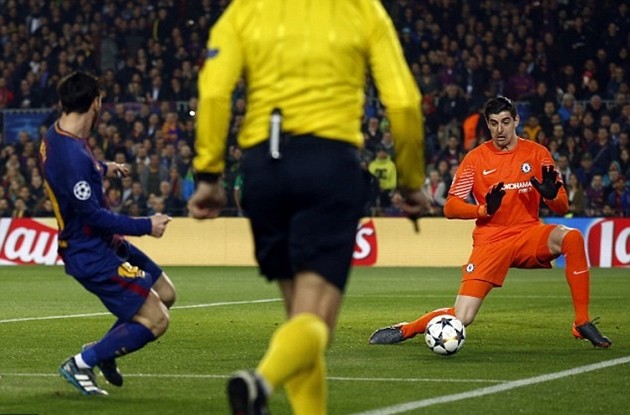 Courtois tiếp tục 