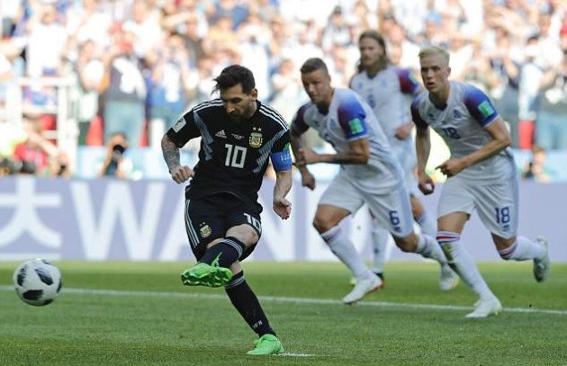 Messi đã chơi thế nào ở trận mở màn? - Bóng Đá