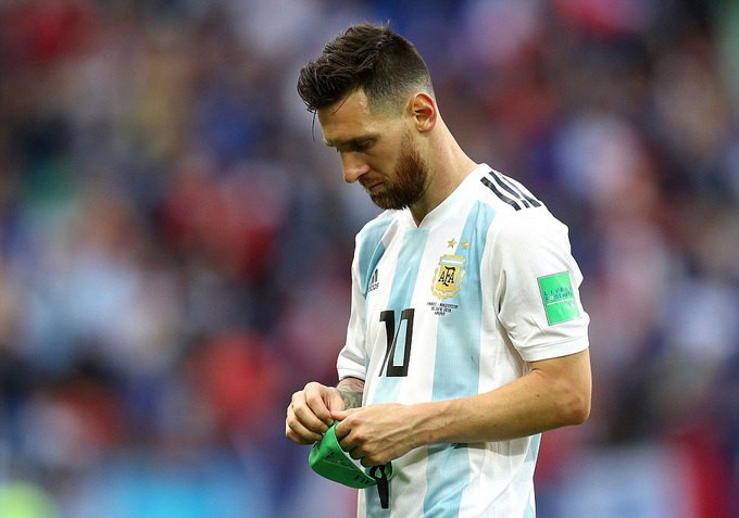 Mascherano thuyết phục Messi ở lại với ĐTQG - Bóng Đá