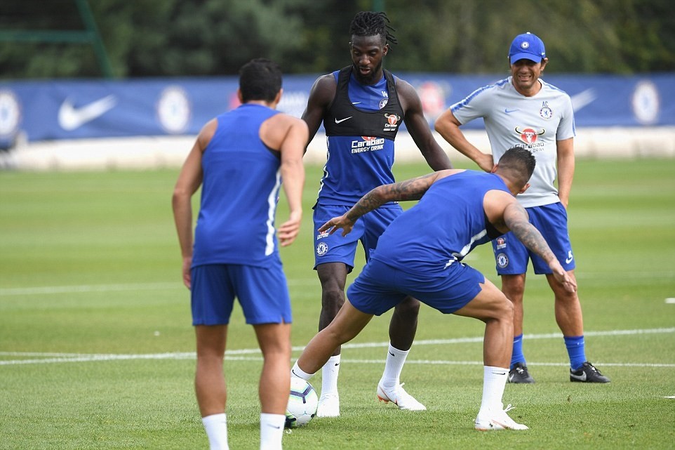 Chelsea tập - Bóng Đá