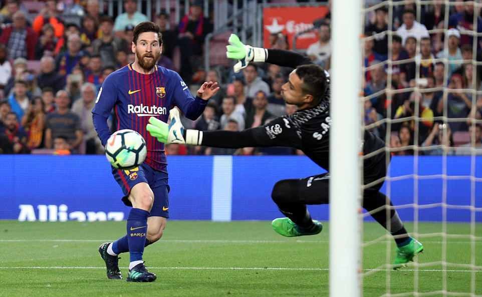 3 tân binh cùng ghi bàn, Barcelona nhấn chìm Tàu ngầm vàng Villarreal - Bóng Đá