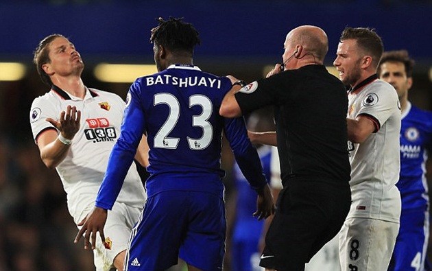 Bà xã Conte bật khóc trong ngày Stamford Bridge chào đón tân vương - Bóng Đá