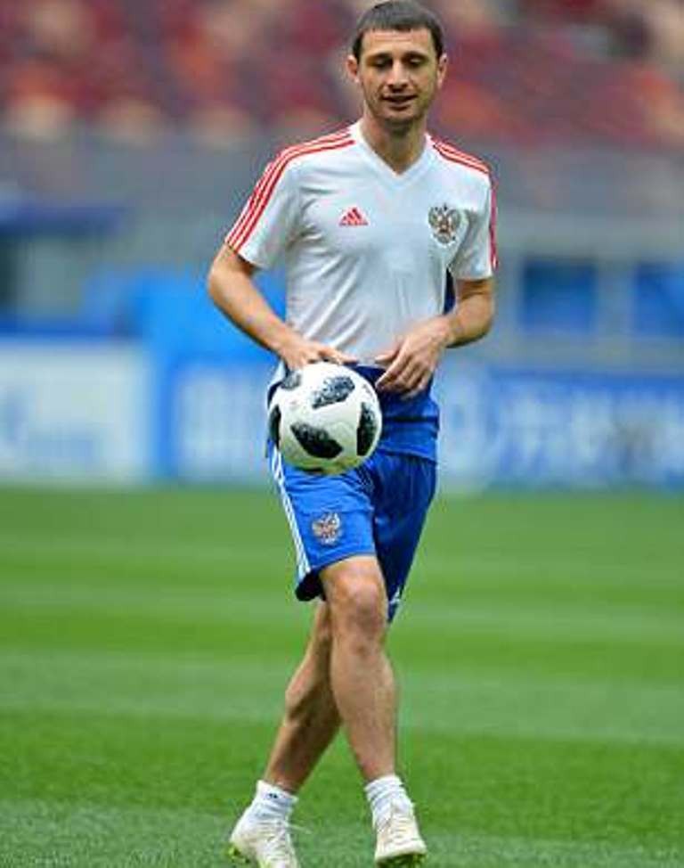Bonucci đỏ mặt vì bài tâp của Montella - Bóng Đá