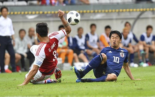 Shinji Kagawa lăn xả trước Paraguay, bất chấp World Cup chỉ còn đếm bằng giờ - Bóng Đá