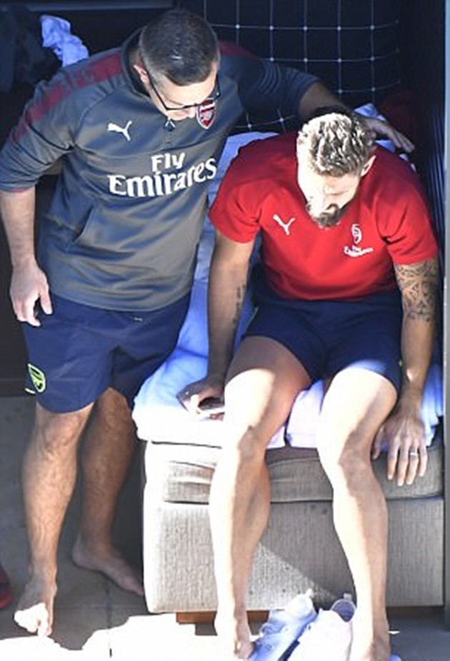 Arsenal xả stress sau thắng lợi đầu tay trên đất Úc - Bóng Đá