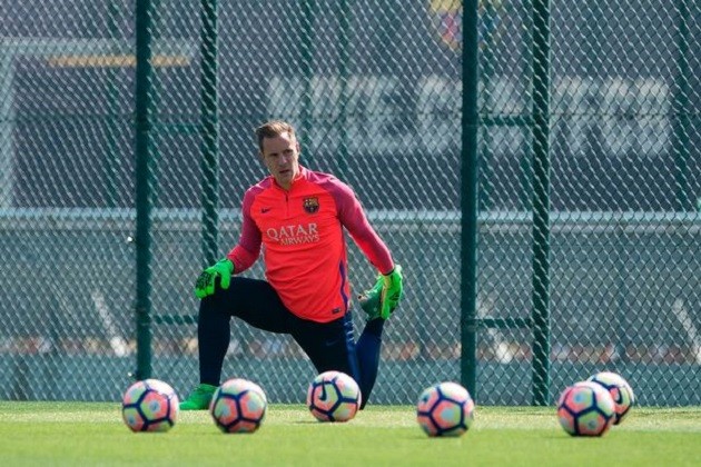 Messi lầm lũi tập luyện trước cuộc đụng độ với Real Sociedad - Bóng Đá