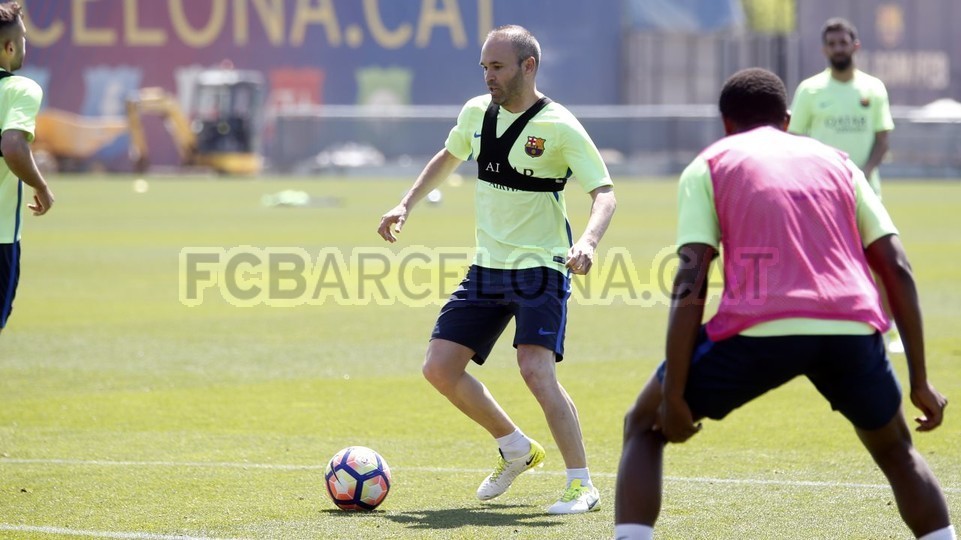 barca tập luyện - Bóng Đá