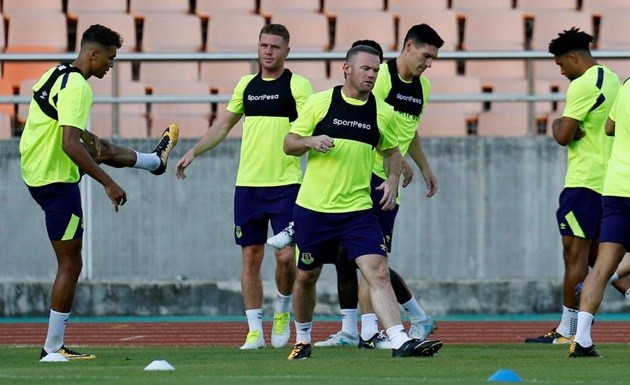 Rooney tập luyện hăng say trước trận ra mắt - Bóng Đá