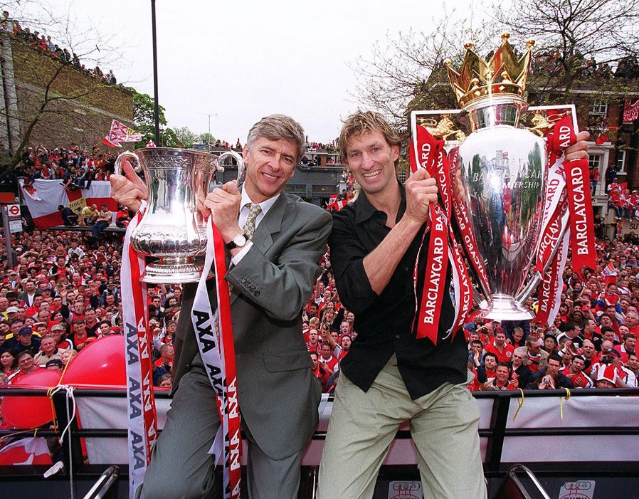 Chùm ảnh: Huyền thoại Tony Adams đến La Liga làm HLV - Bóng Đá