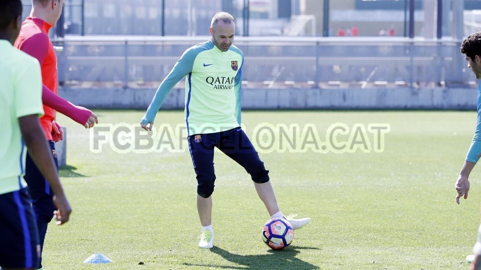 buổi tập của barca - Bóng Đá