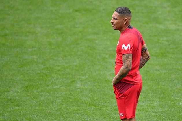 Paolo Guerrero chính thức quên đi cú sốc trên chấm phạt đền - Bóng Đá