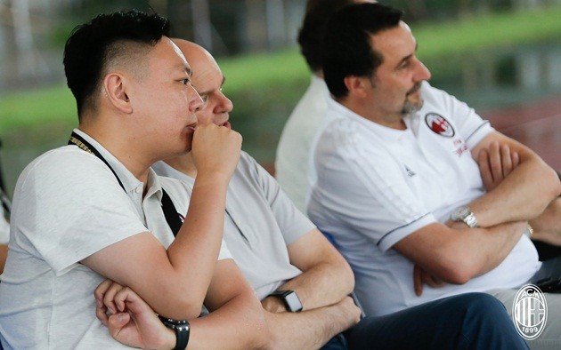 Sao AC Milan đội mưa luyện tập, sếp lớn hài lòng - Bóng Đá