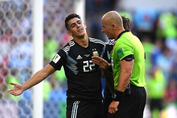 5 tình huống gây tranh cãi của công nghệ VAR tại World Cup 2018 - Bóng Đá