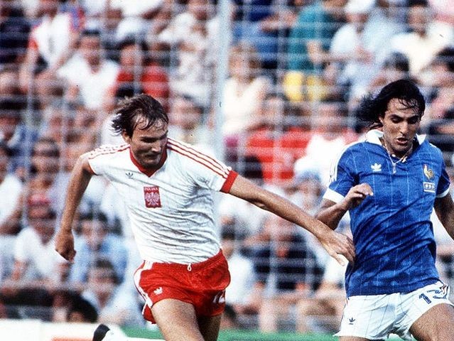 Top 5 trận tranh hạng Ba 'điên rồ' nhất trong lịch sử World Cup - Bóng Đá
