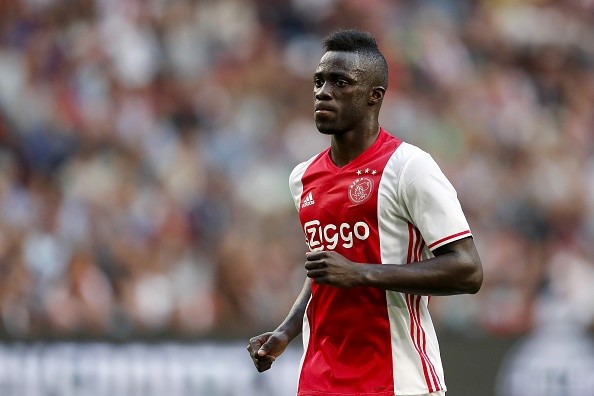 Đội hình kết hợp Ajax & Man United: Davison Sanchez 