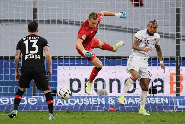 Hùm xám bất lực trước 10 người của Leverkusen - Bóng Đá