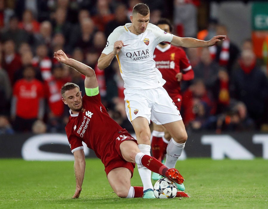 Đội nhà thua trận, Laurent Koscielny còn có nguy cơ mất luôn World Cup - Bóng Đá