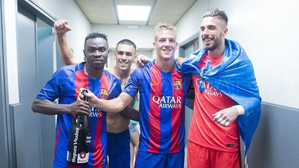 ảnh barca B thăng hạng sedunga - Bóng Đá