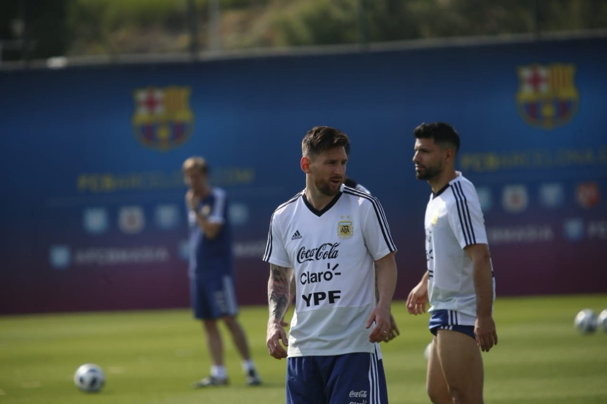 Giữa 'tâm bão', Neymar trở lại Barca, tái ngộ Messi, Suarez - Bóng Đá