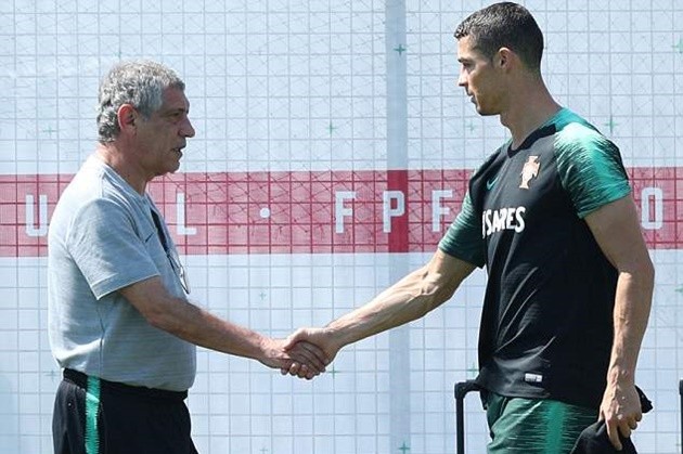 Hậu hat-trick, Ronaldo tiếp tục luyện tuyệt kĩ trên sân tập - Bóng Đá