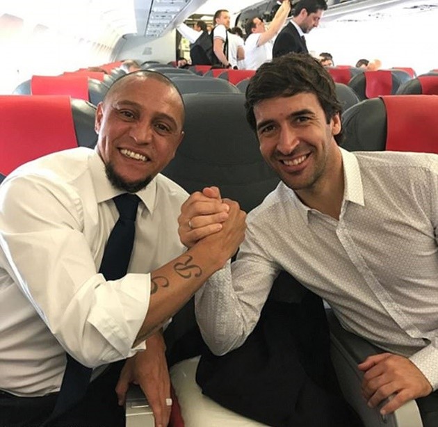 Firmino buồn rười rượi ra mắt áo đấu thứ 3 của Liverpool - Bóng Đá