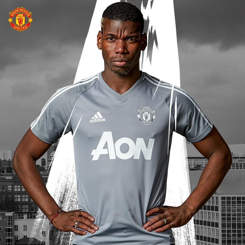 Man Utd ra mắt áo tập cực chất - Bóng Đá