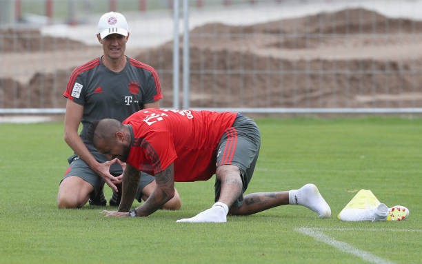 Những thái cực trái ngược nhau ngày Bayern Munich hội quân - Bóng Đá