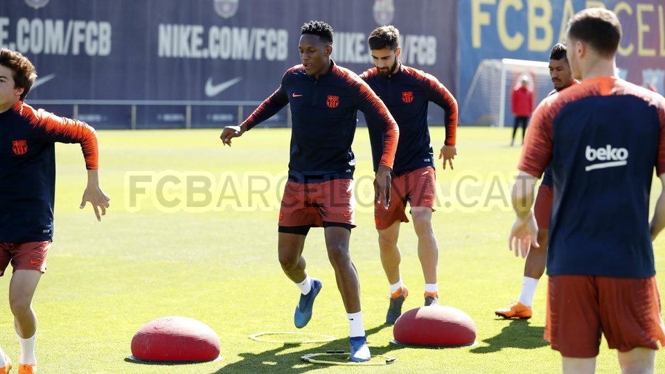 barca tập luyện - Bóng Đá