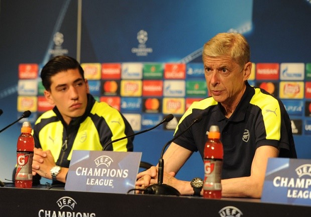 Tiết lộ lý do thực sự khiến Barca từ bỏ Bellerin - Bóng Đá