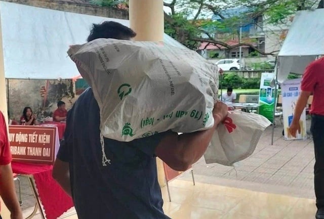 Theo thông tin từ báo Dân Việt, căn cứ theo thông báo của UBND xã Thanh Oai, các khoản bồi thường và hỗ trợ được thực hiện theo Quyết định 40/QĐ-UBND của UBND TP Hà Nội.

