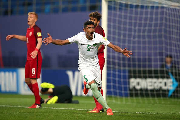 Cầu thủ Tottenham ăn thẻ đỏ, U20 Argentina mất vé trong cay đắng - Bóng Đá