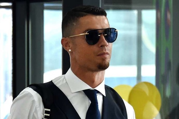 Dybala, Khedira phản ứng thế nào khi Ronaldo đến Juventus? - Bóng Đá
