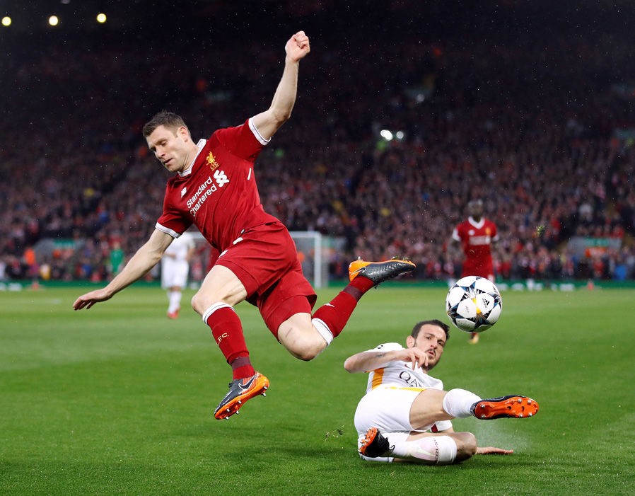 Đội nhà thua trận, Laurent Koscielny còn có nguy cơ mất luôn World Cup - Bóng Đá