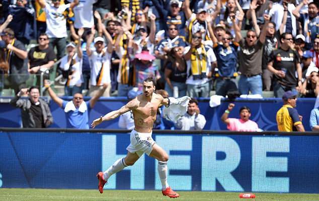 Ibra lập siêu phẩm, La Galaxy ngược dòng ngoạn mục đánh bại Los Angeles FC - Bóng Đá