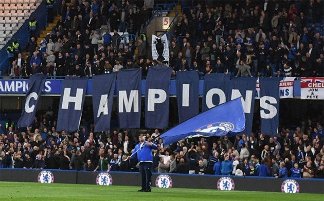 Bà xã Conte bật khóc trong ngày Stamford Bridge chào đón tân vương - Bóng Đá