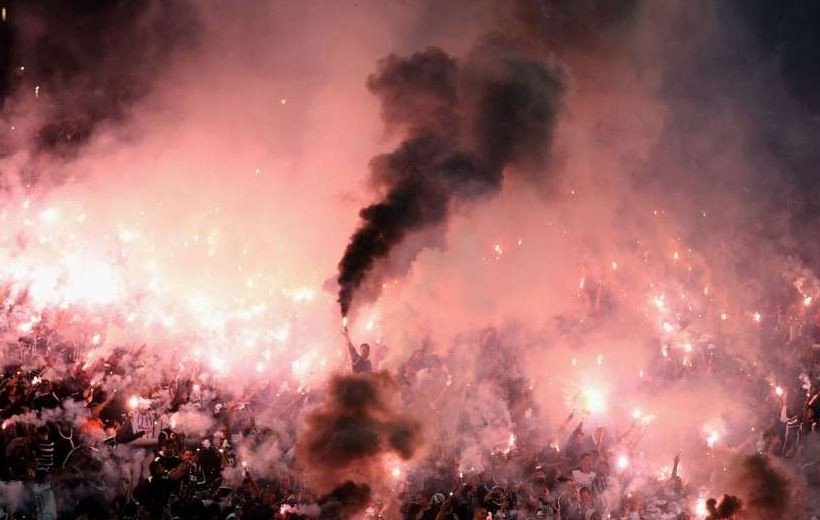 Không khí siêu nóng bỏng của các trận derby Nam Mỹ - Bóng Đá