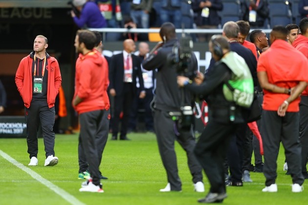 Dwight Yorke lại nổ súng khi khoác áo Quỷ đỏ - Bóng Đá