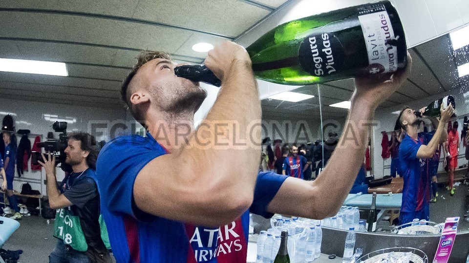 ảnh barca B thăng hạng sedunga - Bóng Đá