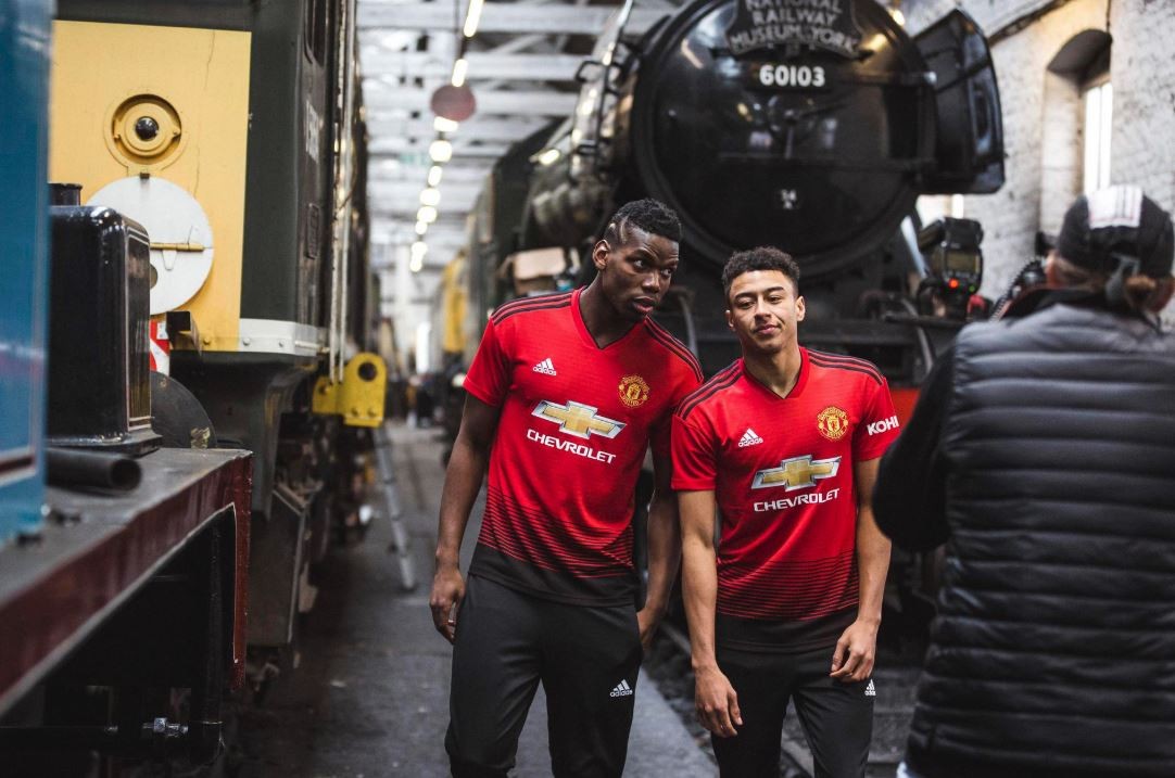 Man Utd chính thức ra mắt áo đấu sân nhà mùa 2018/19: Pogba cực ngầu - Bóng Đá