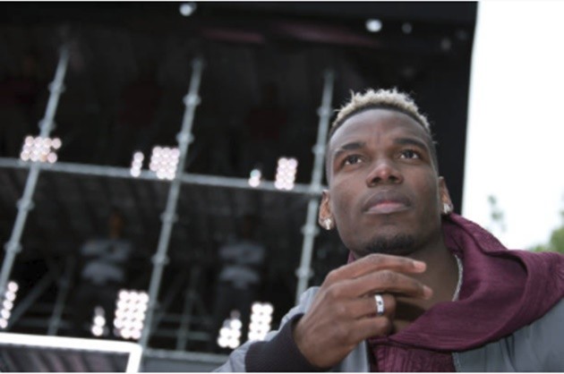Pogba rạng rỡ bên mẹ hiền trong chiến dịch quảng bá cho Adidas - Bóng Đá